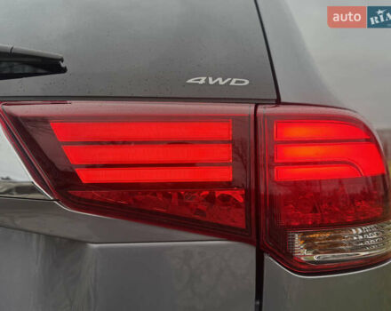 Серый Мицубиси Аутлендер, объемом двигателя 2.2 л и пробегом 152 тыс. км за 17800 $, фото 39 на Automoto.ua