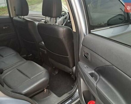 Серый Мицубиси Аутлендер, объемом двигателя 2.36 л и пробегом 120 тыс. км за 16100 $, фото 14 на Automoto.ua