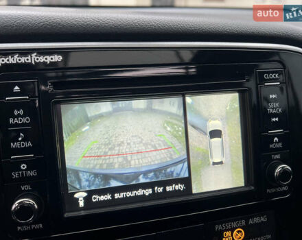 Серый Мицубиси Аутлендер, объемом двигателя 2.4 л и пробегом 189 тыс. км за 16950 $, фото 2 на Automoto.ua