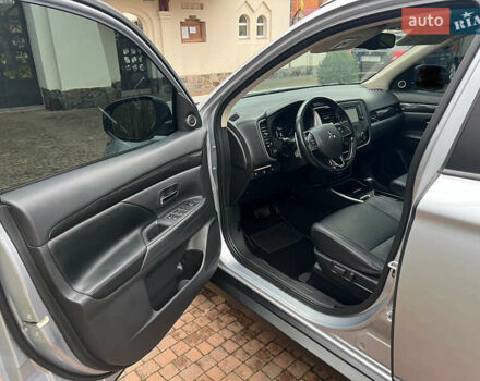 Серый Мицубиси Аутлендер, объемом двигателя 2.4 л и пробегом 189 тыс. км за 16950 $, фото 41 на Automoto.ua