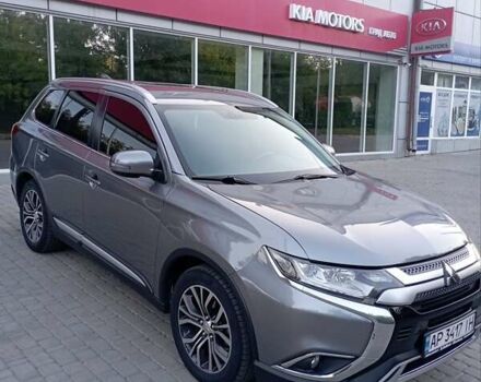 Серый Мицубиси Аутлендер, объемом двигателя 2.4 л и пробегом 87 тыс. км за 16500 $, фото 5 на Automoto.ua