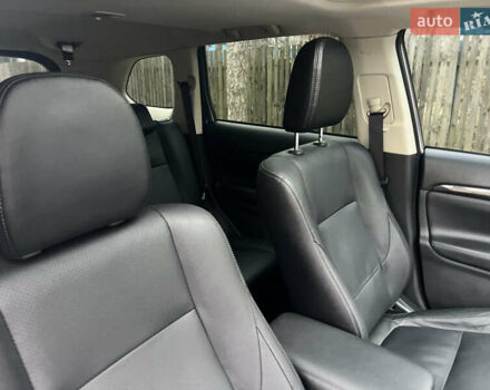 Серый Мицубиси Аутлендер, объемом двигателя 2.4 л и пробегом 189 тыс. км за 16950 $, фото 113 на Automoto.ua