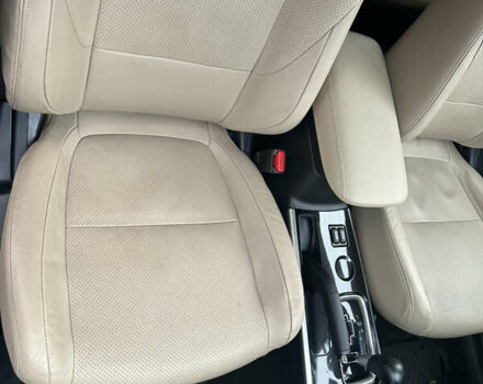 Сірий Міцубісі Аутлендер, об'ємом двигуна 2.36 л та пробігом 48 тис. км за 18000 $, фото 11 на Automoto.ua