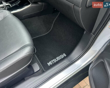 Серый Мицубиси Аутлендер, объемом двигателя 2.4 л и пробегом 189 тыс. км за 16950 $, фото 105 на Automoto.ua