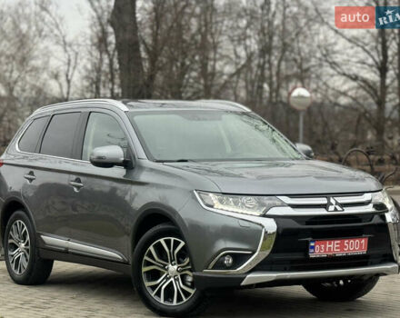 Серый Мицубиси Аутлендер, объемом двигателя 2.2 л и пробегом 152 тыс. км за 17800 $, фото 5 на Automoto.ua