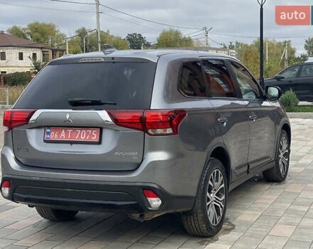 Міцубісі Аутлендер 2017 у Києві на Automoto.ua Сірий Міцубісі Аутлендер, об'ємом двигуна 2.36 л та пробігом 113 тис. км за 14600 $, фото 5 на Automoto.ua