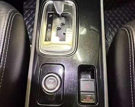 Серый Мицубиси Аутлендер, объемом двигателя 3 л и пробегом 130 тыс. км за 16750 $, фото 29 на Automoto.ua