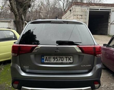 Сірий Міцубісі Аутлендер, об'ємом двигуна 2.36 л та пробігом 162 тис. км за 12300 $, фото 4 на Automoto.ua