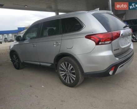 Серый Мицубиси Аутлендер, объемом двигателя 2.36 л и пробегом 154 тыс. км за 2700 $, фото 1 на Automoto.ua