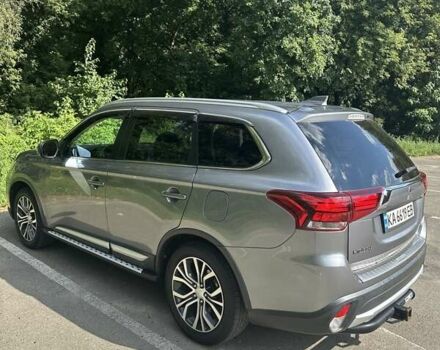 Серый Мицубиси Аутлендер, объемом двигателя 2.36 л и пробегом 85 тыс. км за 17500 $, фото 12 на Automoto.ua