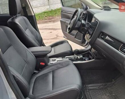 Серый Мицубиси Аутлендер, объемом двигателя 2.36 л и пробегом 120 тыс. км за 16100 $, фото 22 на Automoto.ua