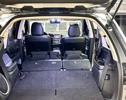 Серый Мицубиси Аутлендер, объемом двигателя 3 л и пробегом 130 тыс. км за 16750 $, фото 49 на Automoto.ua