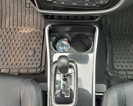 Серый Мицубиси Аутлендер, объемом двигателя 2.36 л и пробегом 120 тыс. км за 16100 $, фото 25 на Automoto.ua