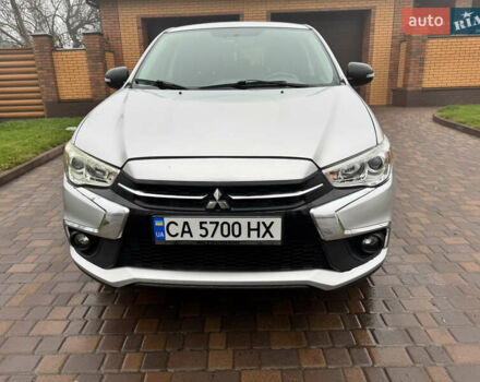 Серый Мицубиси Аутлендер, объемом двигателя 2 л и пробегом 161 тыс. км за 15500 $, фото 2 на Automoto.ua
