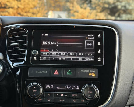 Серый Мицубиси Аутлендер, объемом двигателя 2 л и пробегом 107 тыс. км за 20900 $, фото 27 на Automoto.ua