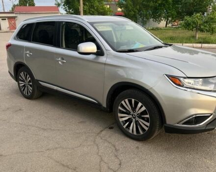 Сірий Міцубісі Аутлендер, об'ємом двигуна 2.36 л та пробігом 110 тис. км за 16000 $, фото 1 на Automoto.ua