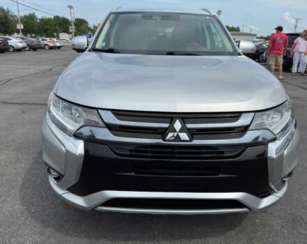 Міцубісі Аутлендер 2018 у Києві на Automoto.ua Сірий Міцубісі Аутлендер, об'ємом двигуна 2.5 л та пробігом 38 тис. км за 6100 $, фото 1 на Automoto.ua
