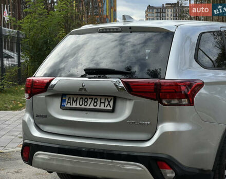Міцубісі Аутлендер 2018 у Житомирі на Automoto.ua Сірий Міцубісі Аутлендер, об'ємом двигуна 2.36 л та пробігом 130 тис. км за 16750 $, фото 12 на Automoto.ua