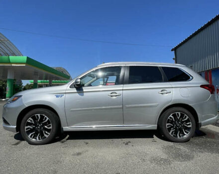 Серый Мицубиси Аутлендер, объемом двигателя 2 л и пробегом 176 тыс. км за 19900 $, фото 12 на Automoto.ua