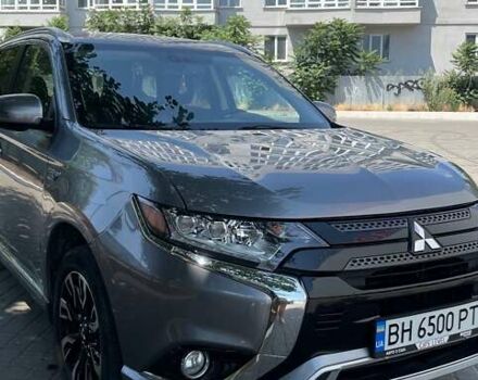 Сірий Міцубісі Аутлендер, об'ємом двигуна 2 л та пробігом 107 тис. км за 20300 $, фото 1 на Automoto.ua