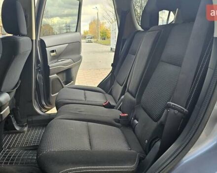 Міцубісі Аутлендер 2018 у Чернігові на Automoto.ua Сірий Міцубісі Аутлендер, об'ємом двигуна 2.36 л та пробігом 170 тис. км за 14300 $, фото 12 на Automoto.ua