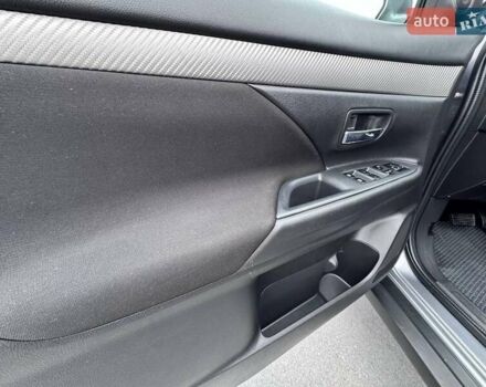 Серый Мицубиси Аутлендер, объемом двигателя 2.4 л и пробегом 103 тыс. км за 15497 $, фото 26 на Automoto.ua