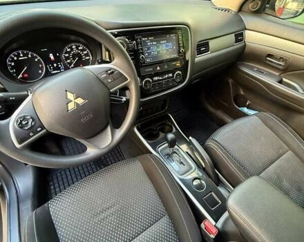 Сірий Міцубісі Аутлендер, об'ємом двигуна 2.36 л та пробігом 186 тис. км за 15500 $, фото 13 на Automoto.ua