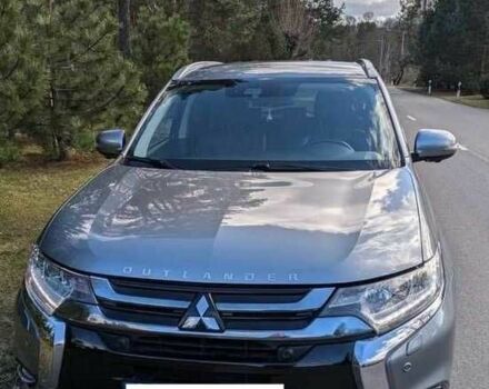 Серый Мицубиси Аутлендер, объемом двигателя 0 л и пробегом 115 тыс. км за 10500 $, фото 4 на Automoto.ua