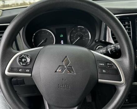 Сірий Міцубісі Аутлендер, об'ємом двигуна 2.36 л та пробігом 135 тис. км за 15000 $, фото 15 на Automoto.ua