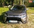 Серый Мицубиси Аутлендер, объемом двигателя 2 л и пробегом 33 тыс. км за 24900 $, фото 1 на Automoto.ua