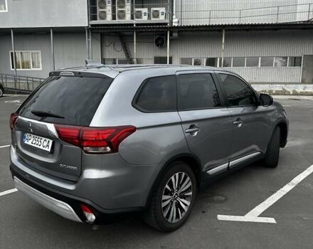 Сірий Міцубісі Аутлендер, об'ємом двигуна 2.36 л та пробігом 135 тис. км за 15000 $, фото 7 на Automoto.ua