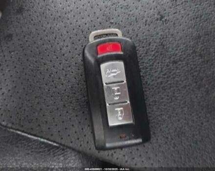 Сірий Міцубісі Аутлендер, об'ємом двигуна 2.4 л та пробігом 87 тис. км за 3000 $, фото 13 на Automoto.ua