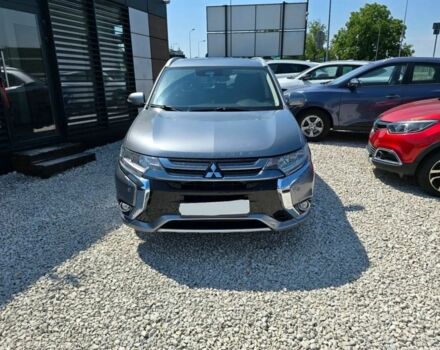 Серый Мицубиси Аутлендер, объемом двигателя 2.4 л и пробегом 89 тыс. км за 9900 $, фото 2 на Automoto.ua