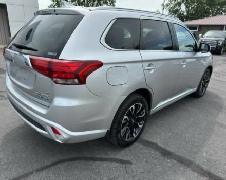 Міцубісі Аутлендер 2018 у Києві на Automoto.ua Сірий Міцубісі Аутлендер, об'ємом двигуна 2.5 л та пробігом 38 тис. км за 6100 $, фото 5 на Automoto.ua