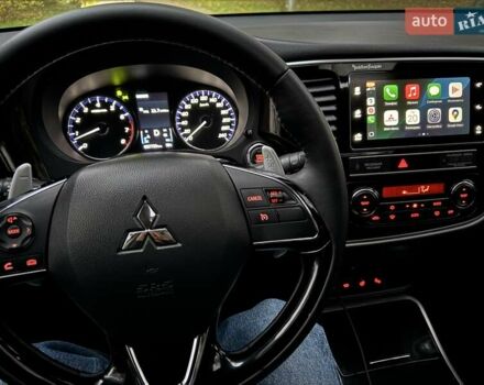 Сірий Міцубісі Аутлендер, об'ємом двигуна 2.36 л та пробігом 37 тис. км за 21000 $, фото 5 на Automoto.ua