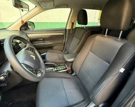 Сірий Міцубісі Аутлендер, об'ємом двигуна 2.36 л та пробігом 186 тис. км за 15500 $, фото 8 на Automoto.ua