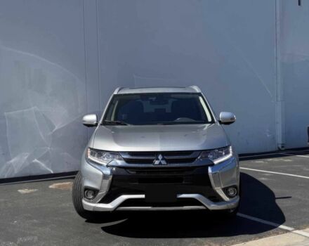Сірий Міцубісі Аутлендер, об'ємом двигуна 2 л та пробігом 36 тис. км за 7100 $, фото 1 на Automoto.ua
