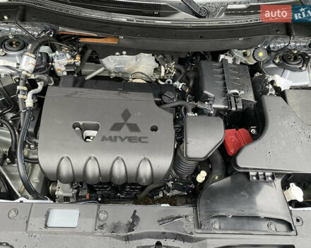 Серый Мицубиси Аутлендер, объемом двигателя 2.36 л и пробегом 150 тыс. км за 13500 $, фото 17 на Automoto.ua