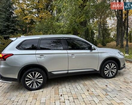 Сірий Міцубісі Аутлендер, об'ємом двигуна 2.36 л та пробігом 37 тис. км за 21000 $, фото 4 на Automoto.ua