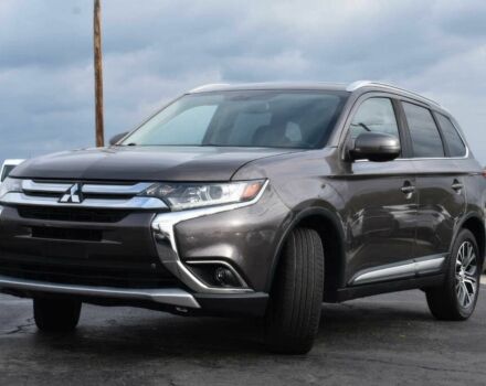 Сірий Міцубісі Аутлендер, об'ємом двигуна 2.4 л та пробігом 50 тис. км за 7000 $, фото 2 на Automoto.ua