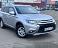 Серый Мицубиси Аутлендер, объемом двигателя 2 л и пробегом 98 тыс. км за 17900 $, фото 1 на Automoto.ua