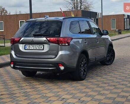 Міцубісі Аутлендер 2018 у Чернігові на Automoto.ua Сірий Міцубісі Аутлендер, об'ємом двигуна 2.36 л та пробігом 170 тис. км за 14300 $, фото 6 на Automoto.ua