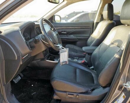 Серый Мицубиси Аутлендер, объемом двигателя 2.4 л и пробегом 150 тыс. км за 2800 $, фото 6 на Automoto.ua