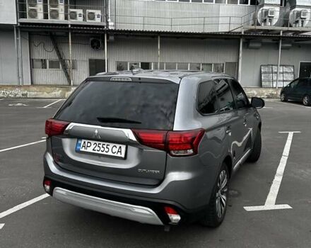 Сірий Міцубісі Аутлендер, об'ємом двигуна 2.36 л та пробігом 135 тис. км за 15000 $, фото 6 на Automoto.ua