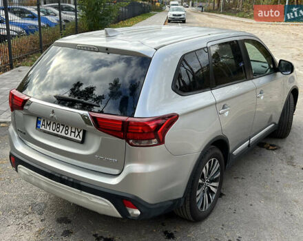 Міцубісі Аутлендер 2018 у Житомирі на Automoto.ua Сірий Міцубісі Аутлендер, об'ємом двигуна 2.36 л та пробігом 130 тис. км за 16750 $, фото 21 на Automoto.ua