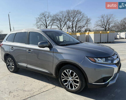 Сірий Міцубісі Аутлендер, об'ємом двигуна 3 л та пробігом 190 тис. км за 17100 $, фото 4 на Automoto.ua