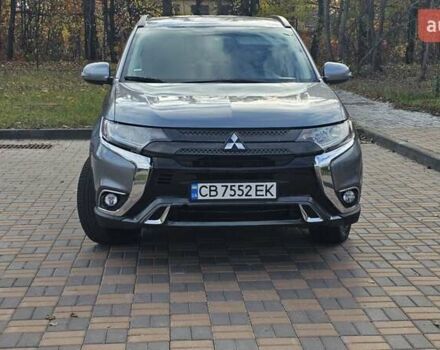 Міцубісі Аутлендер 2018 у Чернігові на Automoto.ua Сірий Міцубісі Аутлендер, об'ємом двигуна 2.36 л та пробігом 170 тис. км за 14300 $, фото 2 на Automoto.ua