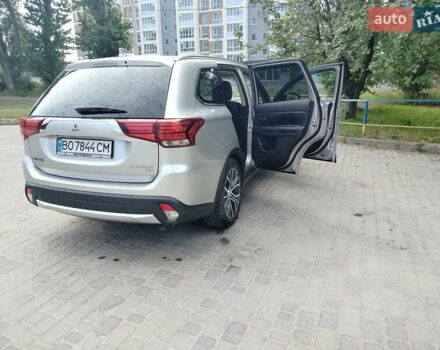 Сірий Міцубісі Аутлендер, об'ємом двигуна 2.4 л та пробігом 95 тис. км за 16800 $, фото 10 на Automoto.ua