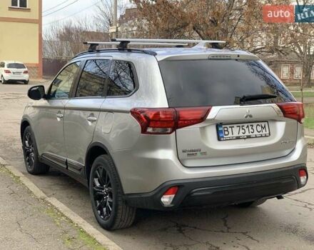 Сірий Міцубісі Аутлендер, об'ємом двигуна 2.36 л та пробігом 38 тис. км за 17800 $, фото 4 на Automoto.ua