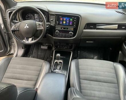 Сірий Міцубісі Аутлендер, об'ємом двигуна 2.36 л та пробігом 38 тис. км за 17800 $, фото 13 на Automoto.ua